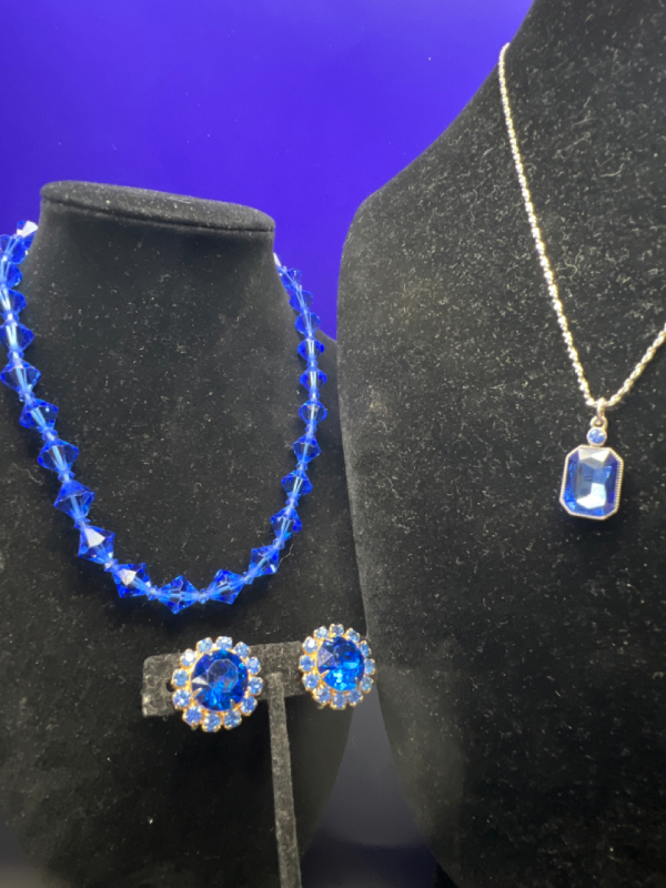 Vintage Crystal dramatic Blue Sterling clasp Necklace Earrings
