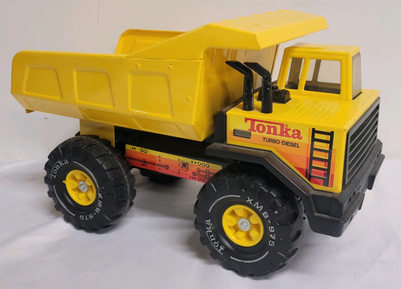Vintage TONKA XMB-975 Turbo Diesel Dump Truck , Pressed Steel . Excellent Pre-owned Condition