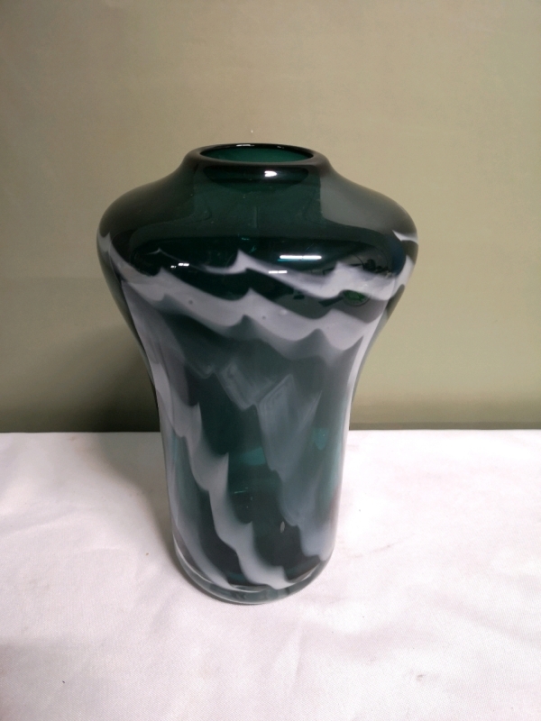 Vintage Gorgeous Hand Blown Art Glass Vase - Signed