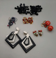 Vintage 6 Pair of Earrings Clip ons and Pierced. Black geometric earrings are missing a hook