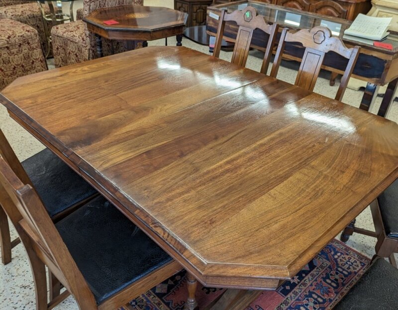 Vintage Imperial Dining Room Table & Chairs
