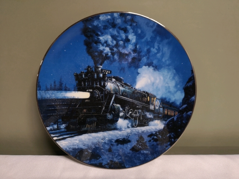 Vintage Train Collector Plate "The Empire Builder" - 8.25" Diameter Plate# 2608B