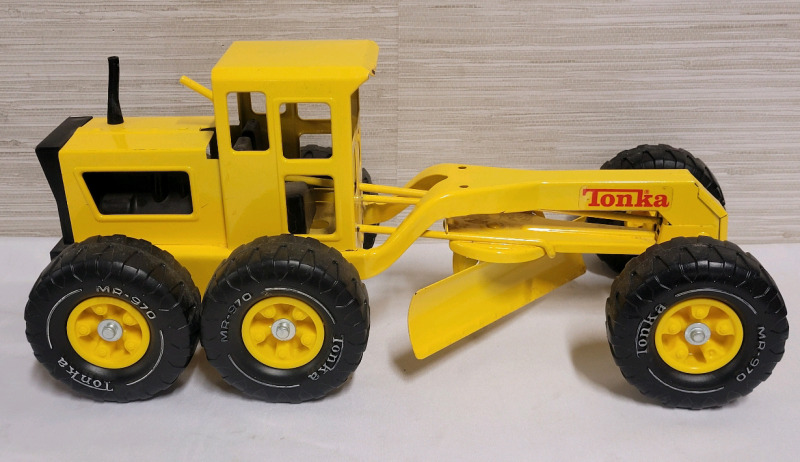 Vintage TONKA Road Grader MR-970 Truck . Excellent Pre-owned Condition