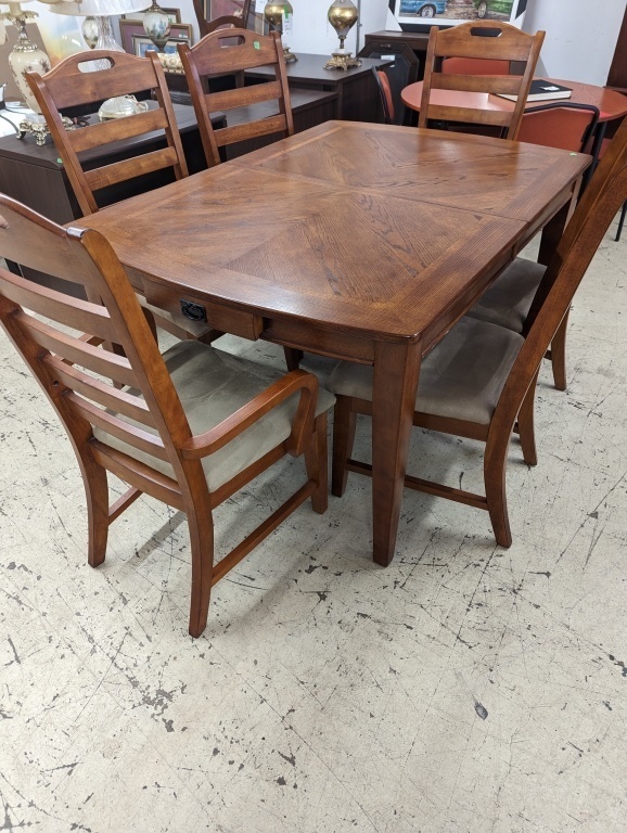 7 Piece Dining Room Suite