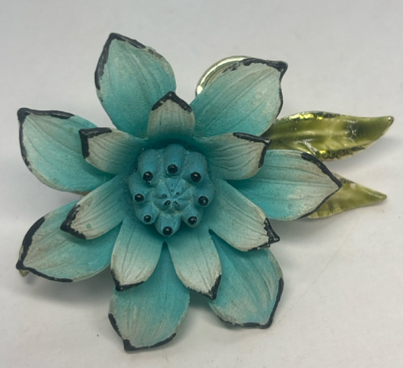 Vintage signed CORO 3D Brooch in ombré Blue Shades