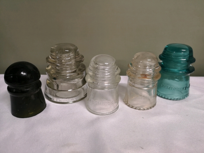 5 Vintage Glass Insulators - Dominion & Hemingray-16