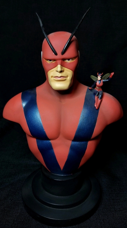 Marvel Mini-Bust Giant-Man Wasp 8.25"x4" Excellent Pre Owned Collectors Condition With Original Box