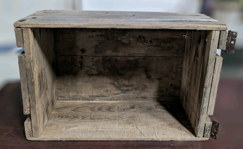 Vintage Wooden Crate 21.25" x 13.75" x 8.25"'