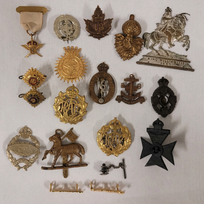 Vintage Military & Lodge Badges and Pins . 18 pins & badges