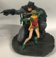 DC The Dark Knight Returns Cold Cast Porcelain Hand Painted Miniature Statue 4&rdquo;