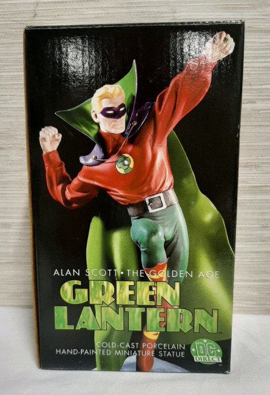 As New DC Direct Green Lantern Cold Cast Porcelain Hand Painted Miniature Statue