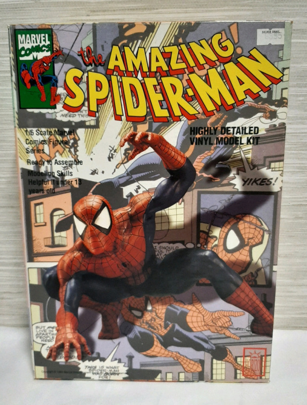 As New Amazing Spiderman Vinyl Model Kit 1/6 Scale