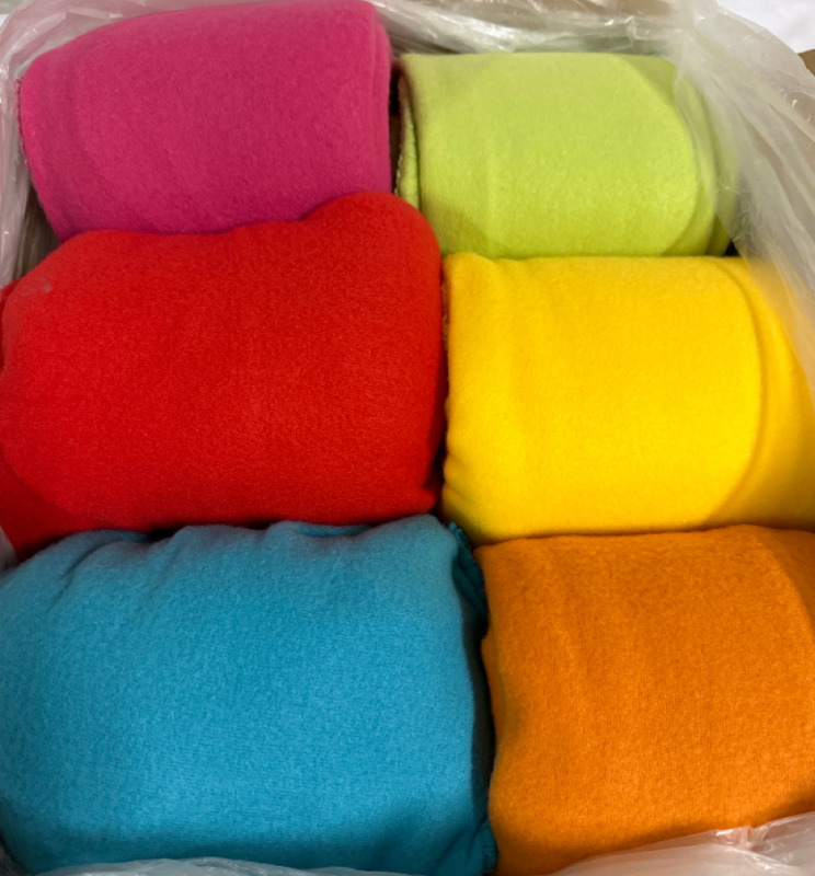 As New Set of 6 CAI TENG Multicolour Fleece Throw Blankets Lightweight 50&rdquo; x 60&rdquo;
