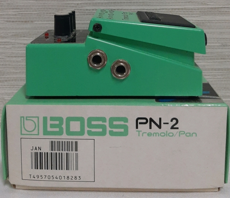 As New Boss PN-2 Tremolo/Pan