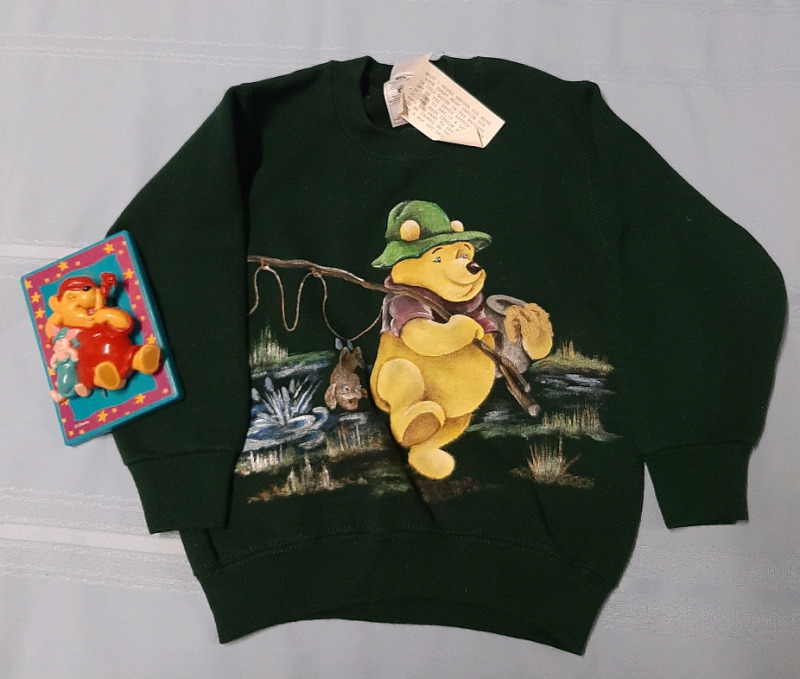 As New Winnie the Pooh Childs Size 6/8 Sweatshirt & a Switch Cover