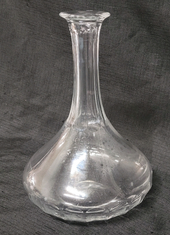 Cutty Sark Sea Captain's Baccarat Crystal Decantor , Made in Fance . No Stopper . Measures 9" Tall