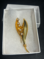 Bond Boyd Gold Filled Bouquet Pearl Stamen Brooch