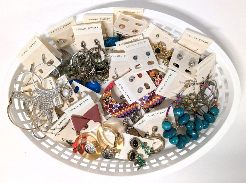 40 Pairs Assorted Unsorted Canada Jewelry Earrings in Basket