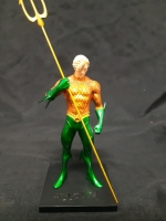 TM & DC Comica Kotobukiya Aquaman Collectible Figureine With Metal Base ( 7.5" Tall )