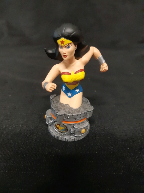 Monogram, International Justice League, Wonder Woman Paper Weight ( 4.5" Tall )