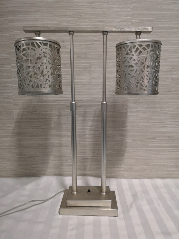 Lovely Decorative Table Lamp - Working