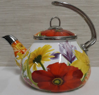 New The Pioneer Woman Floral Kettle.