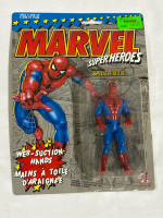 Vintage Toy Biz Marvel Super Heroes Spider-Man 5" Action Figure With Web-Suction Hands 1990