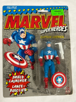 Vintage Toy Biz Marvel Super Heroes Captain America 5" Action Figure With Shield Launcher 1990