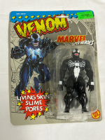 Vintage Toy Biz Marvel Super Heroes Venom 5" Action Figure With Living Skin Slime Pores 1991