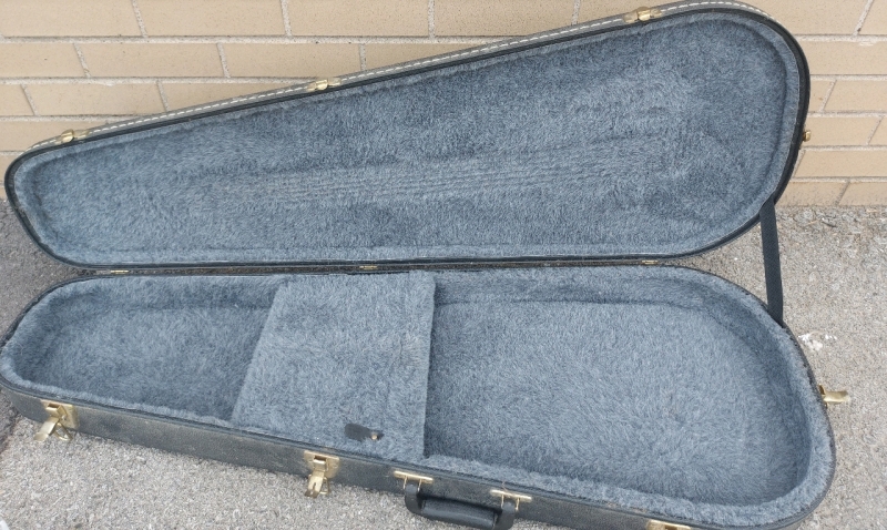 Electric Guitar Hard Case Great Pre Owned Condition 42"