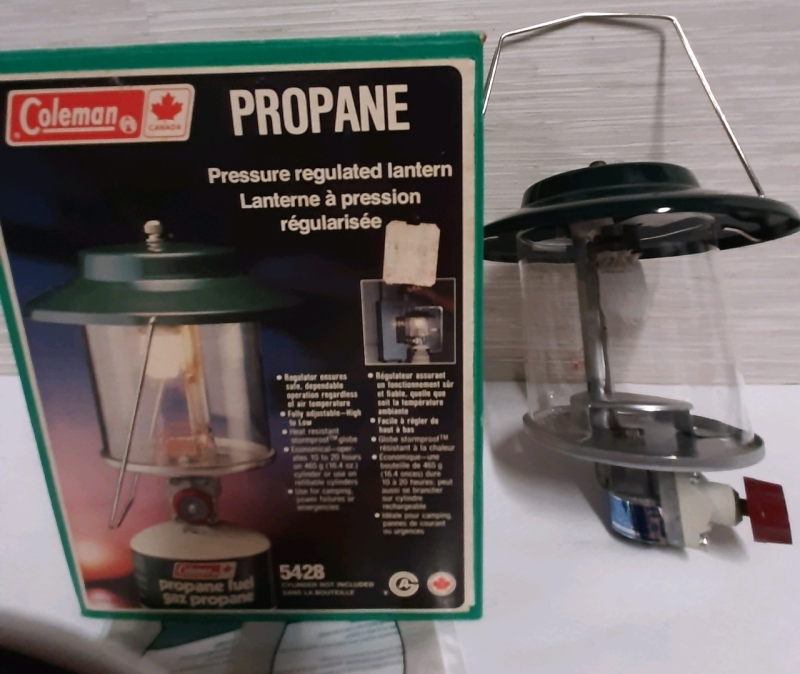 Vintage Coleman Propane Lantern Model 5428 Excellent condition!