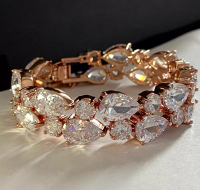 Stunning Reverse Crystal Line Bracelet Rose Gold Plated