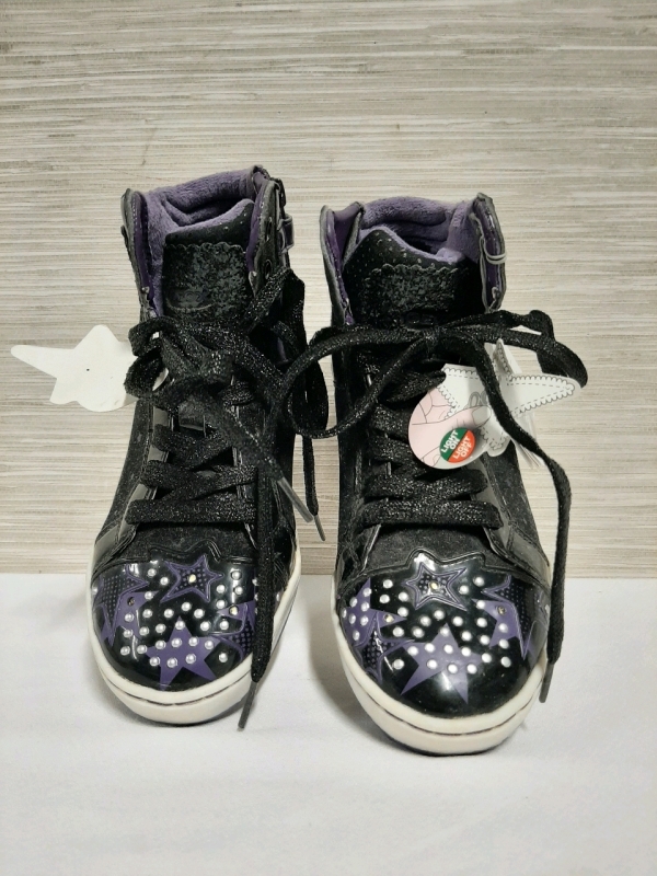 New Geox Light On/Off Sneakers Size 5US 37EUR
