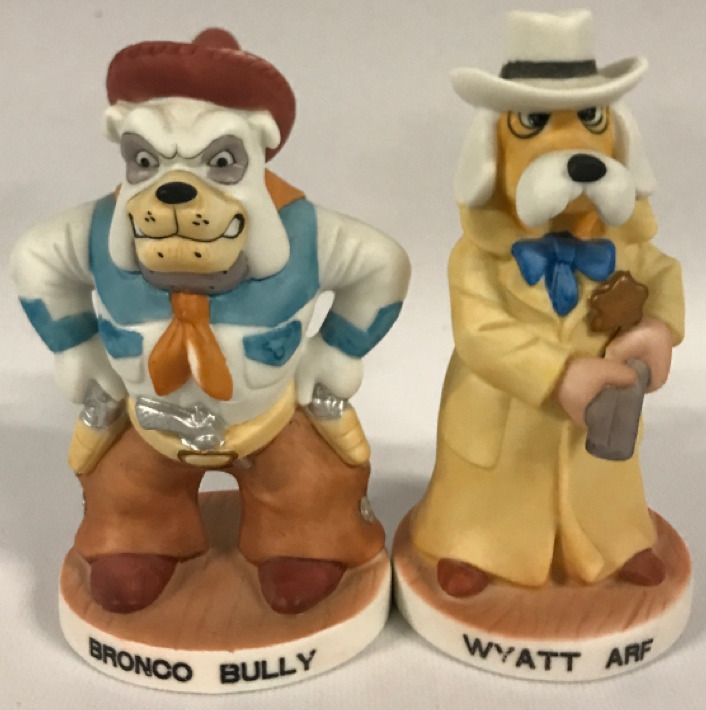 2 The Prairie Dawgs Collection Bronco Bully, Wyatt Arf 5”