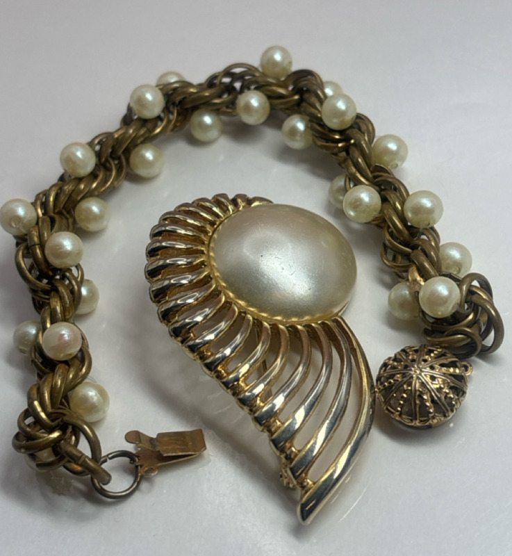 Pearl In Flight Brooch Vintage Bracelet with Pearls.