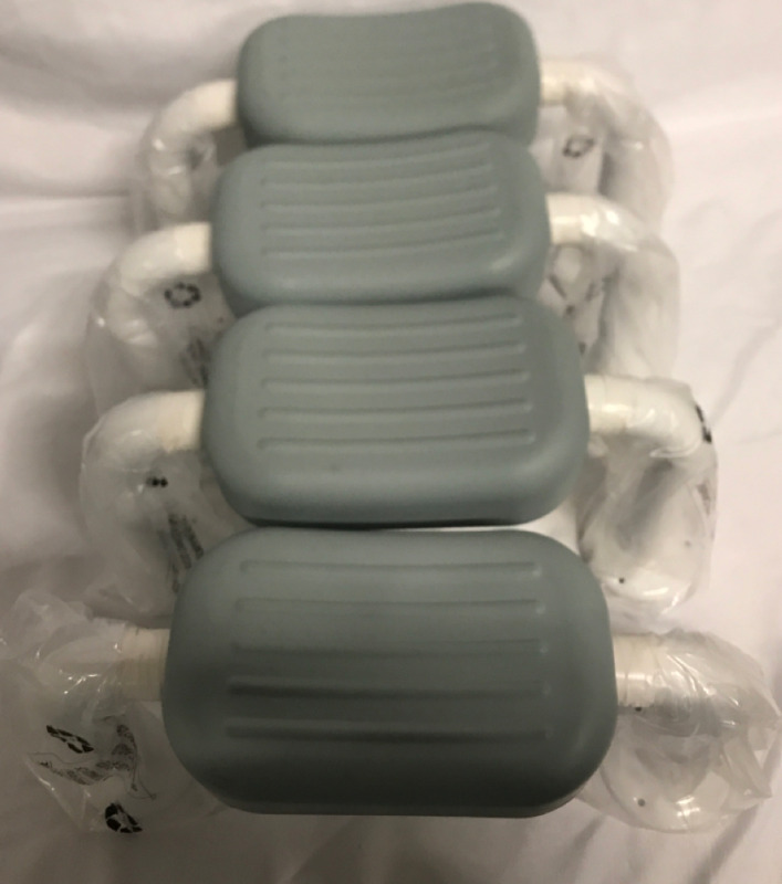 4 As New Bathtub Headrest 10x15&rdquo;