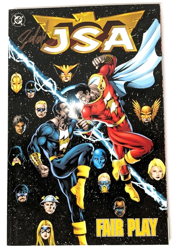 SIGNED! As-New DC Comics | JSA : Fair Play | No COA