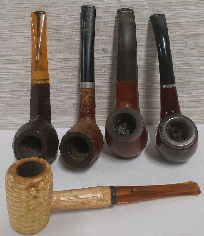 Pipe Lot 5 Pipes including a Meerschaum Corn Cob pipe from Missouri