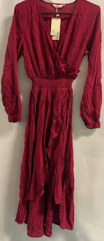 NEW KorMei classic fashion Vibrant Red Summer Dress with deep V and ruffled skirt cut