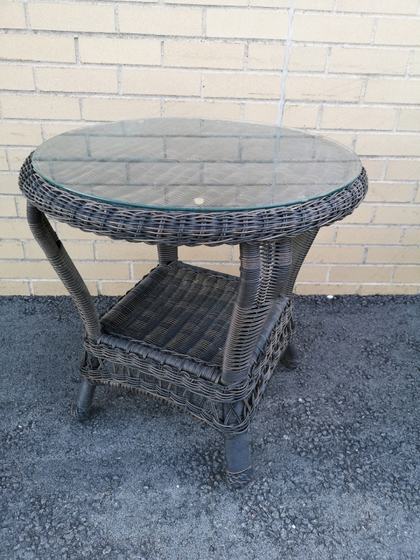 Outdoor Patio Table - 23" Diameter & 23" Tall