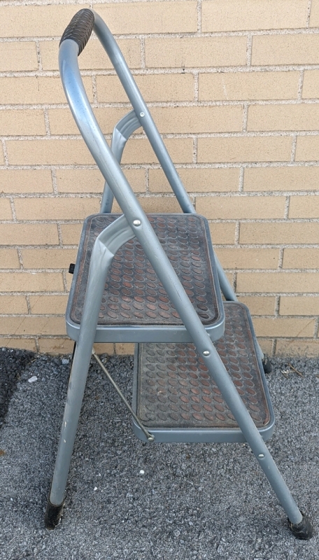 Easy Reach 2 Step Step Ladder. Top Step Height is 20".