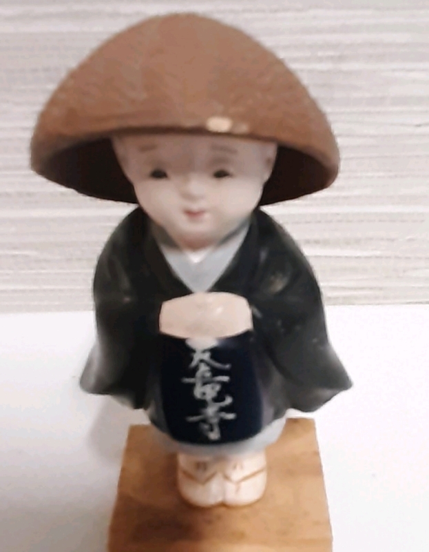 Vintage MCM 3.50" Ceramic Doll on a Wooden Platform Kyoto Japan 1960