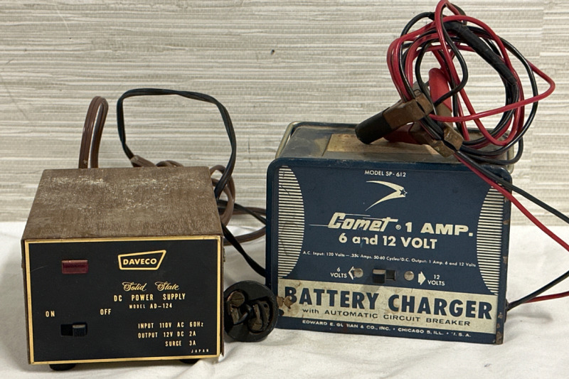 Vintage Daveco Solid State DC Power Supple Model AD-124 Powers On & a Comet 1 Amp Battery Charger Model SP-612 Does not Power on