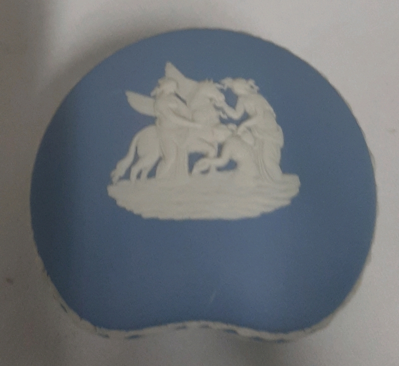 Vintage Wedgwood Jasperware Kidney Shaped Trinket Box