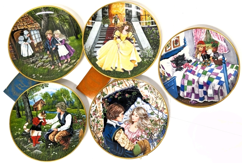 5 Vintage Genuine West Germany Kaiser Porcelain FAIRY TALES Collector's Plates w Original Boxes & Booklets | 7.5" Diameter