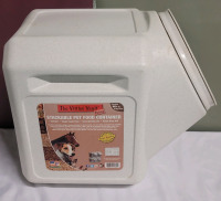 The Vittles Vault Stackable Pet Food Container , Holds upto 40lbs Dog Food .