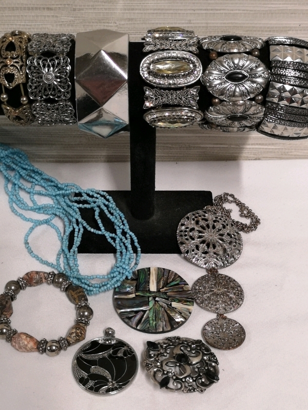 Mixed Jewelry Lot - Bracelets, Necklaces+