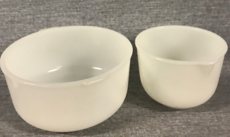 Vintage Sunbeam Milk Glass Mixing Bowls 5”x9” 5”x5”