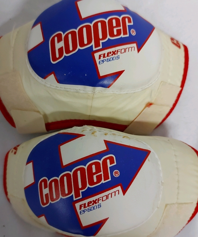 COOPER FlexForm EP 600 S Elbow Pads or Knee Pads Pre Owned Appear In Good Condition Large