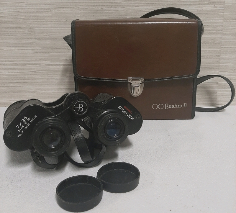 Vintage Bushnell Binoculars that come with case